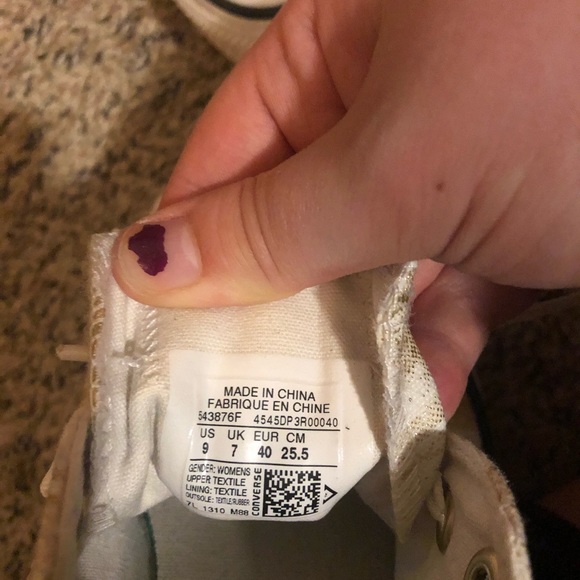 UNIQUE Shiny Gold and White size 9 Converse - Picture 3 of 5